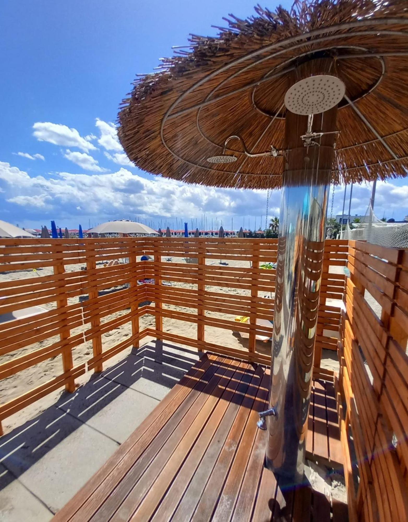Hotel Ariella Мілано-Маріттіма Екстер'єр фото