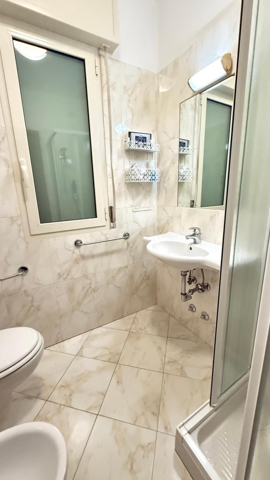 Hotel Ariella Мілано-Маріттіма Екстер'єр фото
